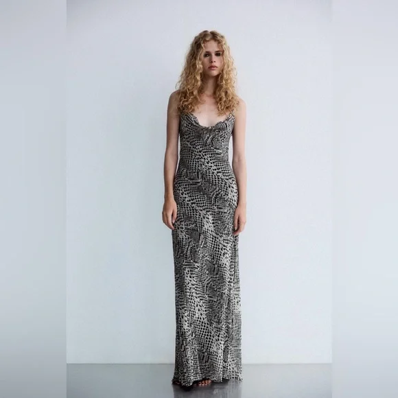 Zara | Dresses | Zara Black And White Maxi Dress | Poshmark